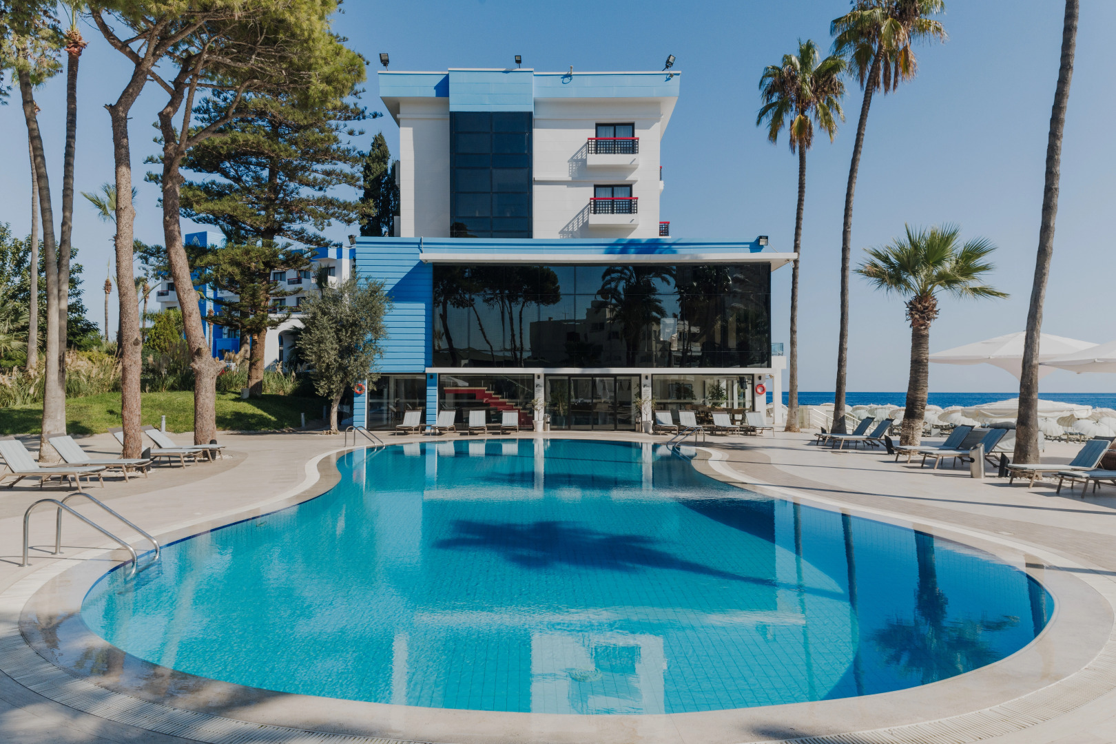 Отель Arkin Palm Beach