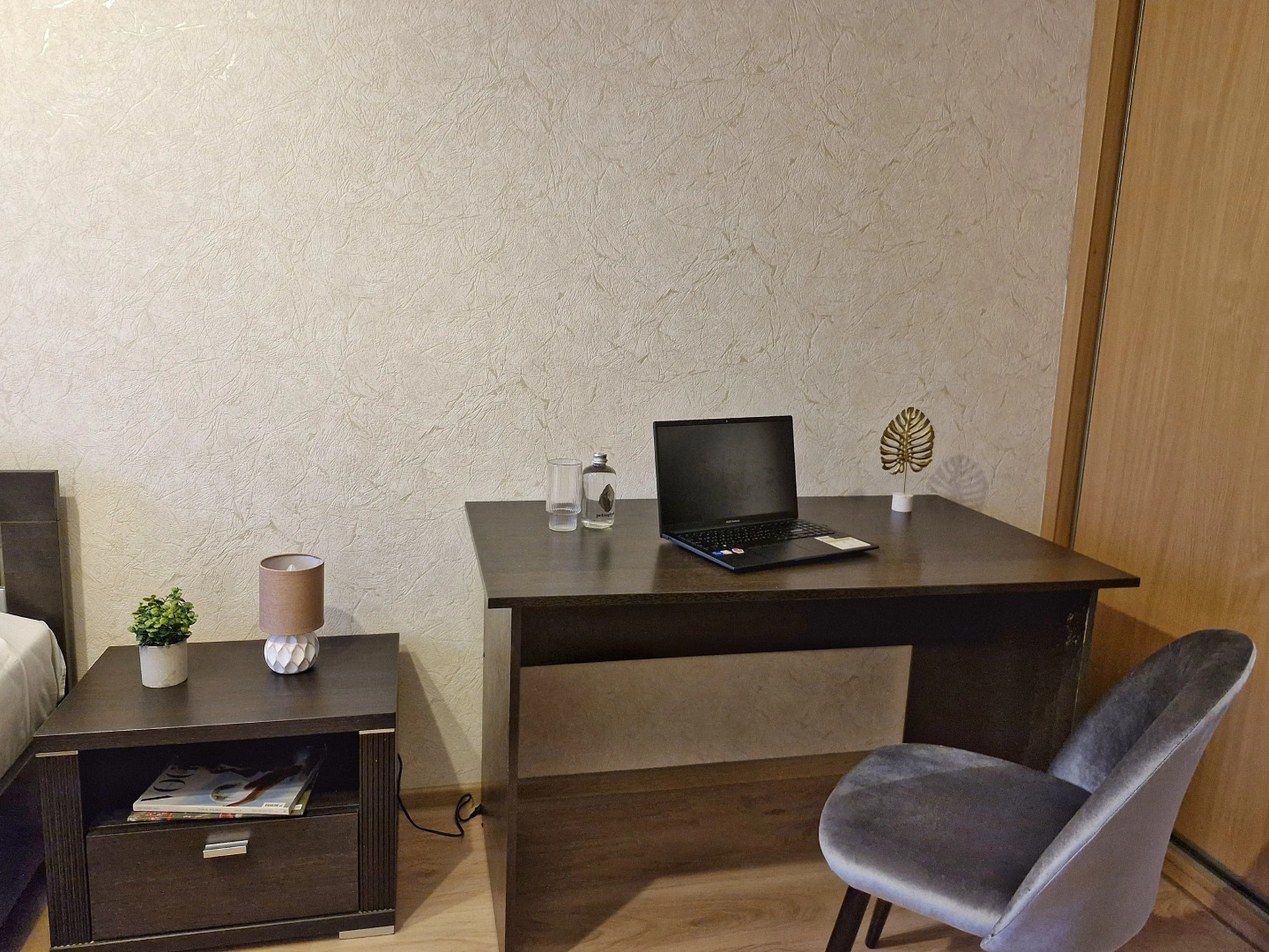 Апартаменты с балконом рядом с Комаровским рынком