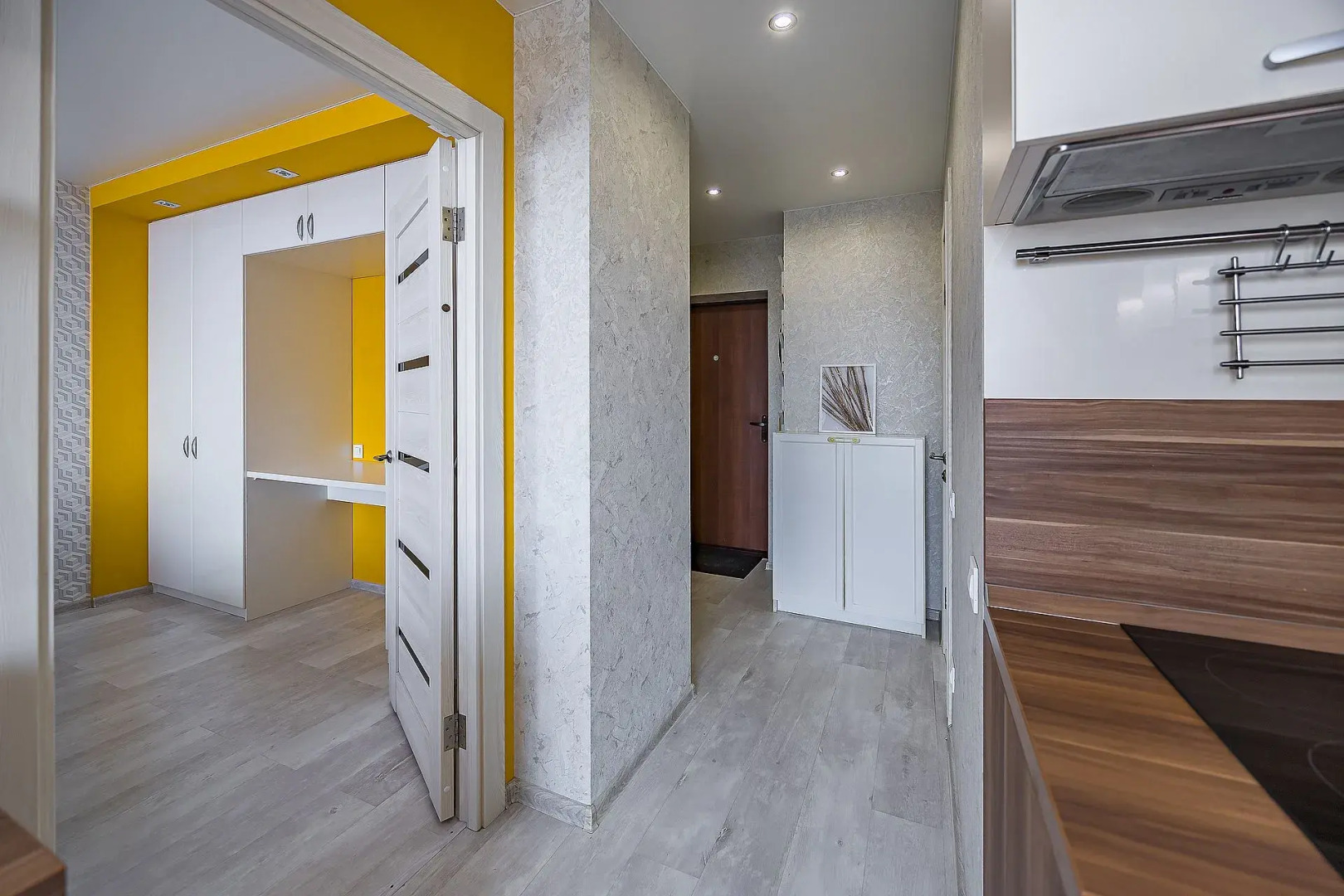 Апартаменты iZi Apart на Московском шоссе рядом ст. Метро  и Ж/Д Вокзал