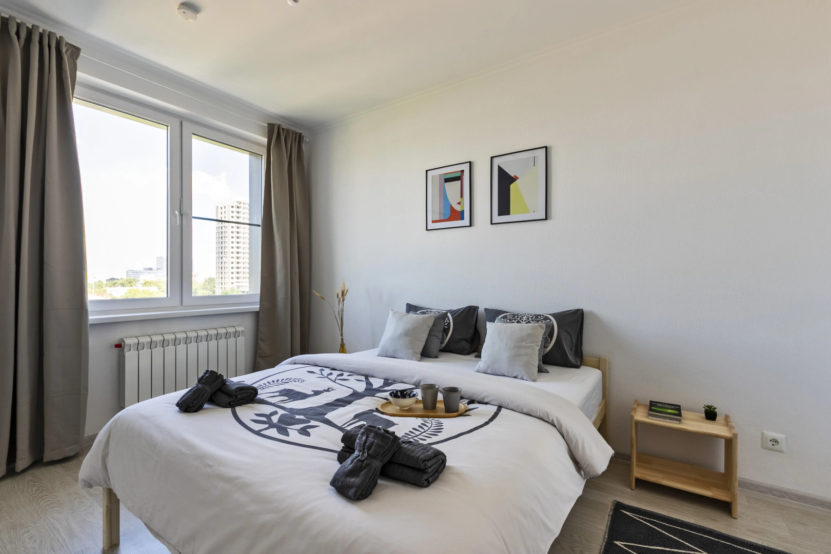 Great view 2-rooms Apartment 2 Min Walk to Raykin Plaza