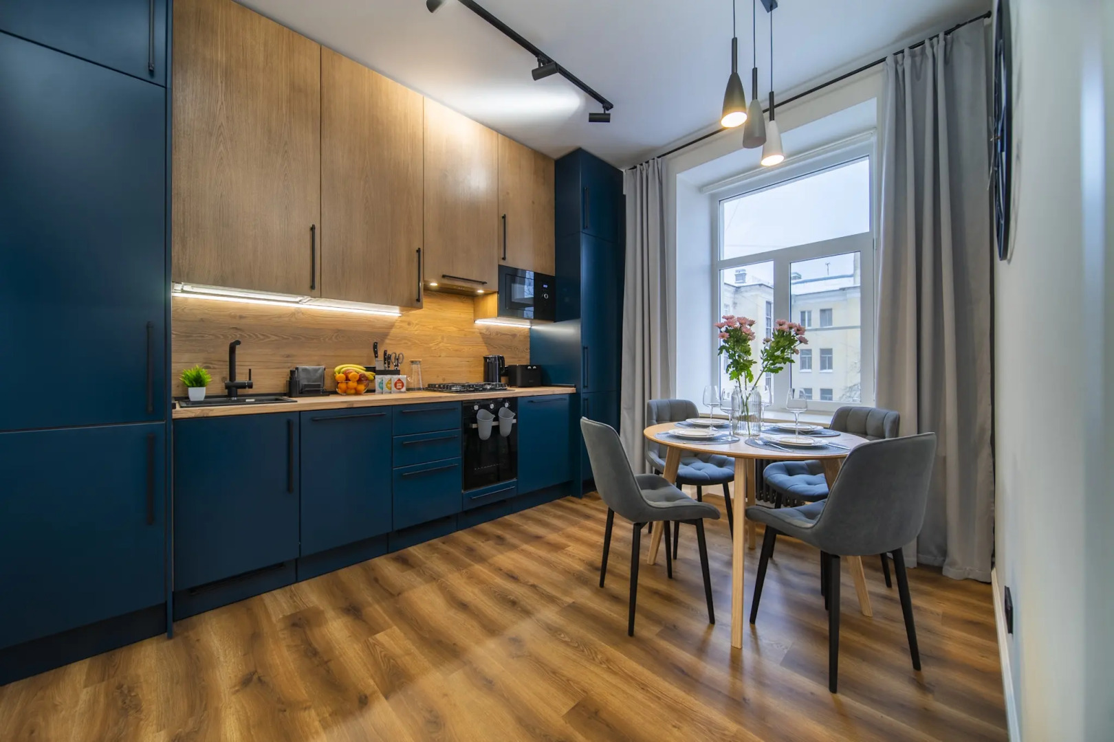 Квартира Идеальная 2-x Комнатная для Ярких и Романтических Дней в Сердце Петербурга