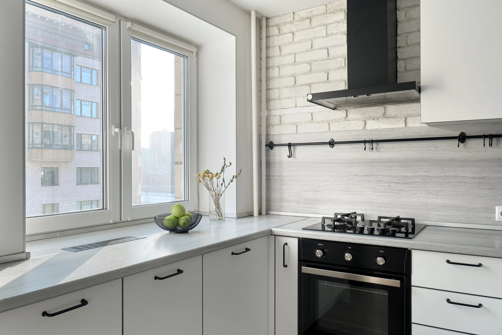 Апартаменты Большие рядом с метро и Заливом