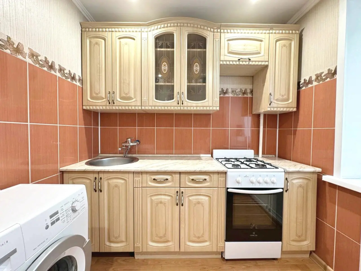 Квартира двухкомнатная в центре на Дзержинского рядом с РИАцентром