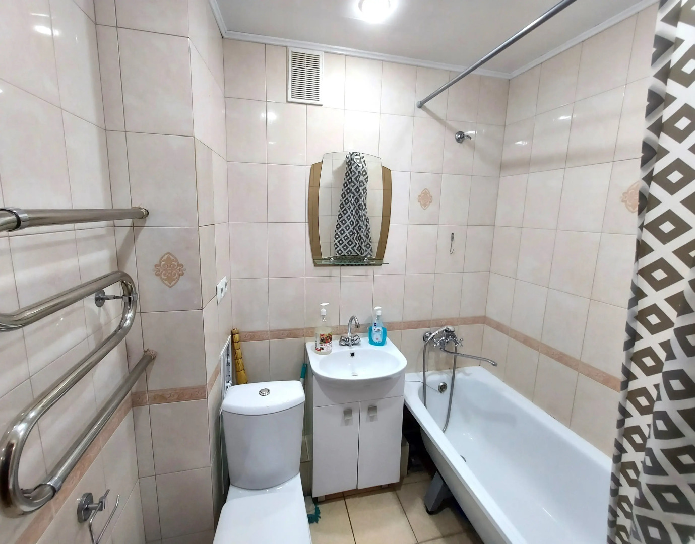 Квартира Большая однушка в центре рядом с парком, горбольницей, ФОКом и вузами