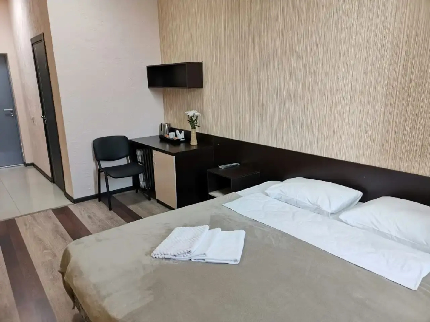 Отель Компас