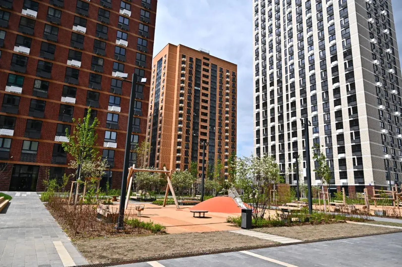 Квартира Евродвушка у метро Озерная