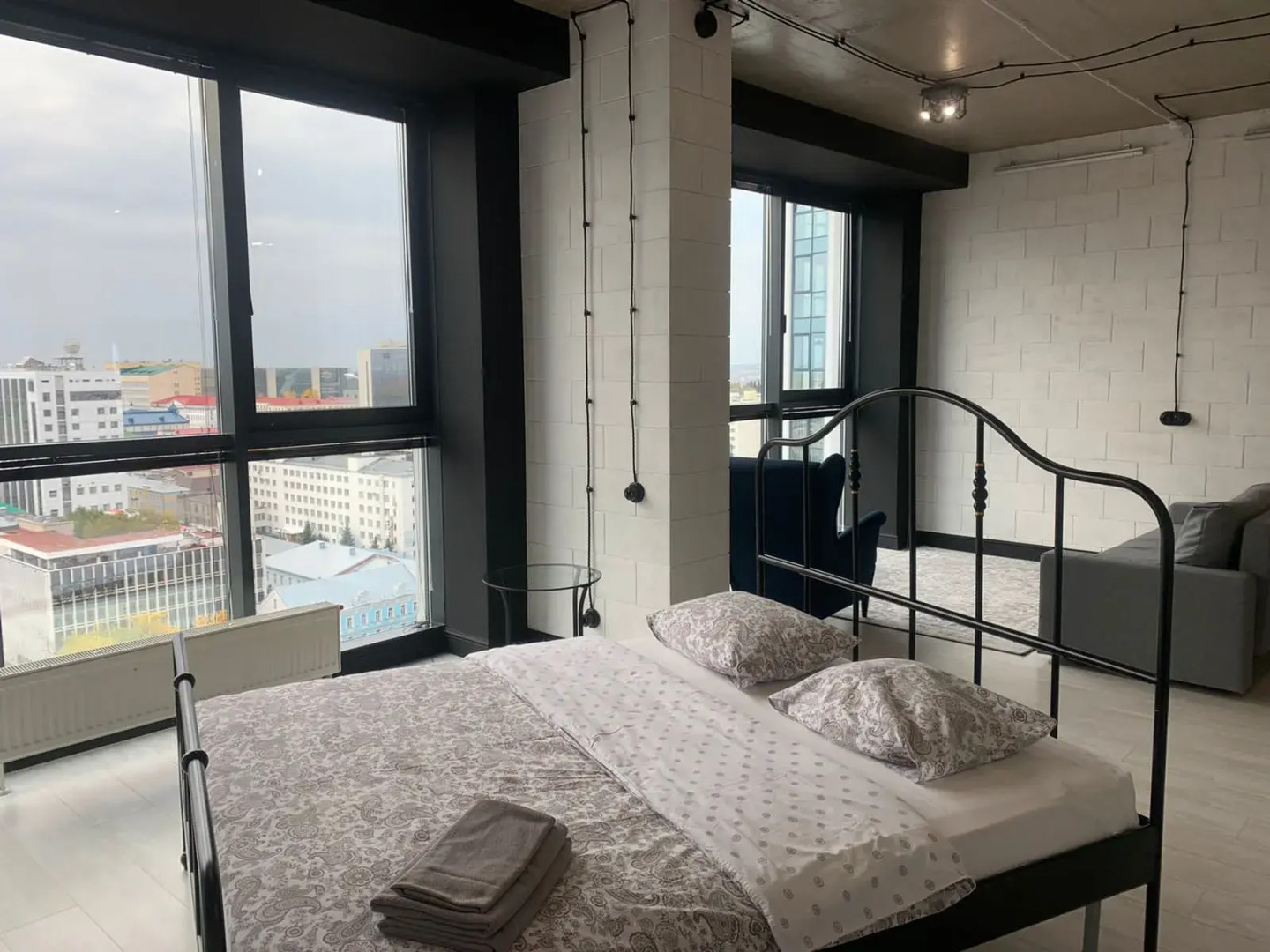 Апартаменты 1503 Верхнеторговая площадь 4