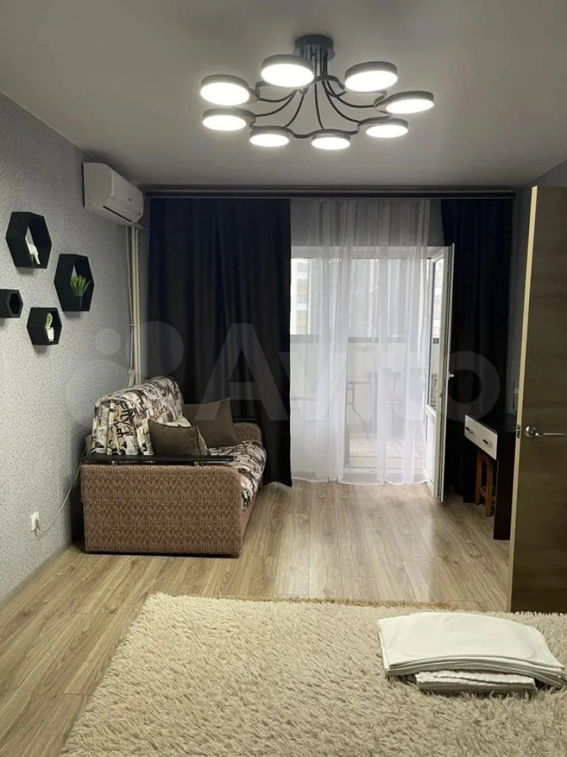 Квартира Уютная на Конструкторов