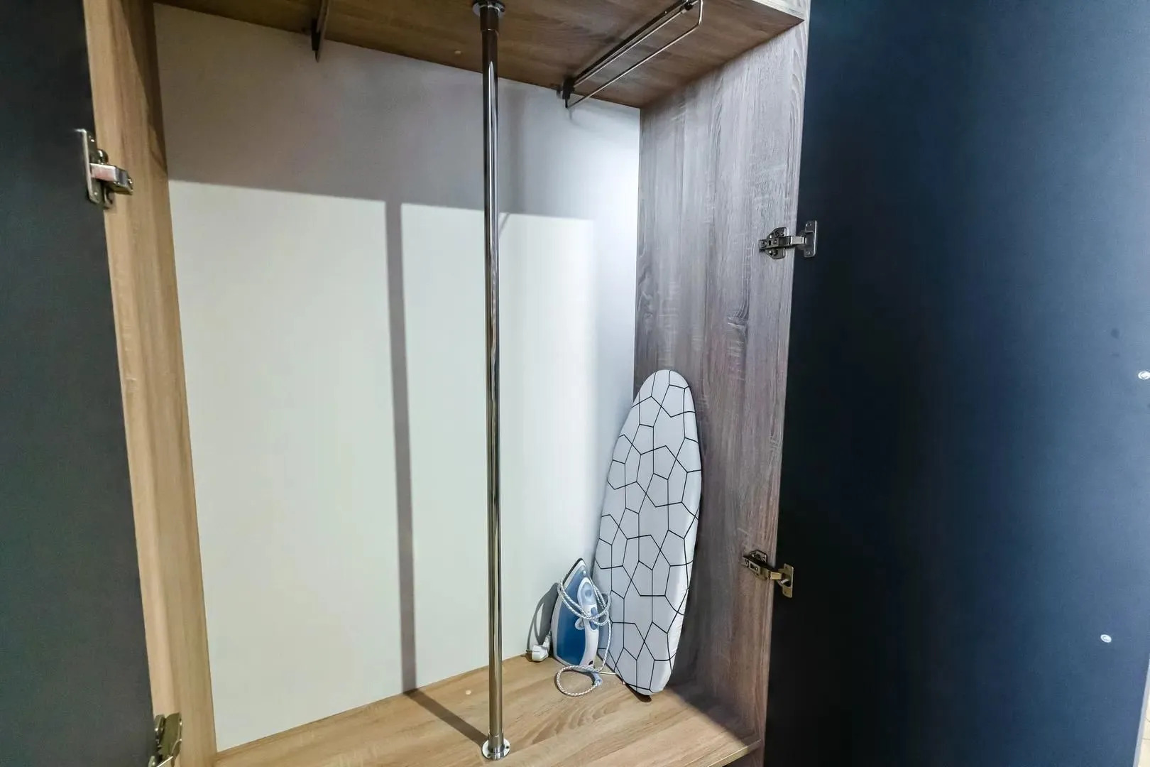 Апартаменты Red студия рядом с ТРЦ Горизонт