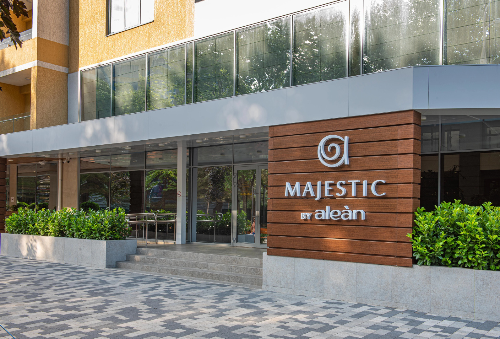 Отель Alean Club Majestic