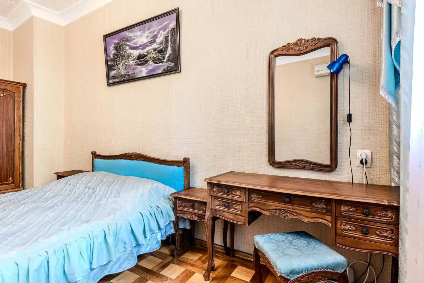 Квартира в Тихом центре Парк Челюскинцев 4 ком.кв.