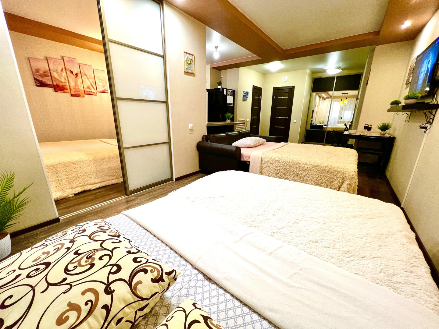 Уютные Апартаменты в ЖК Современник Нa 9 этаже (рядом с МТЛ-Арена)