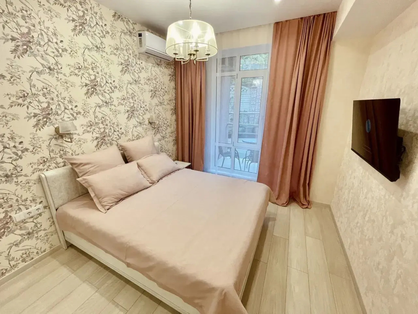 Апартаменты в переулке Рахманинова 49/15