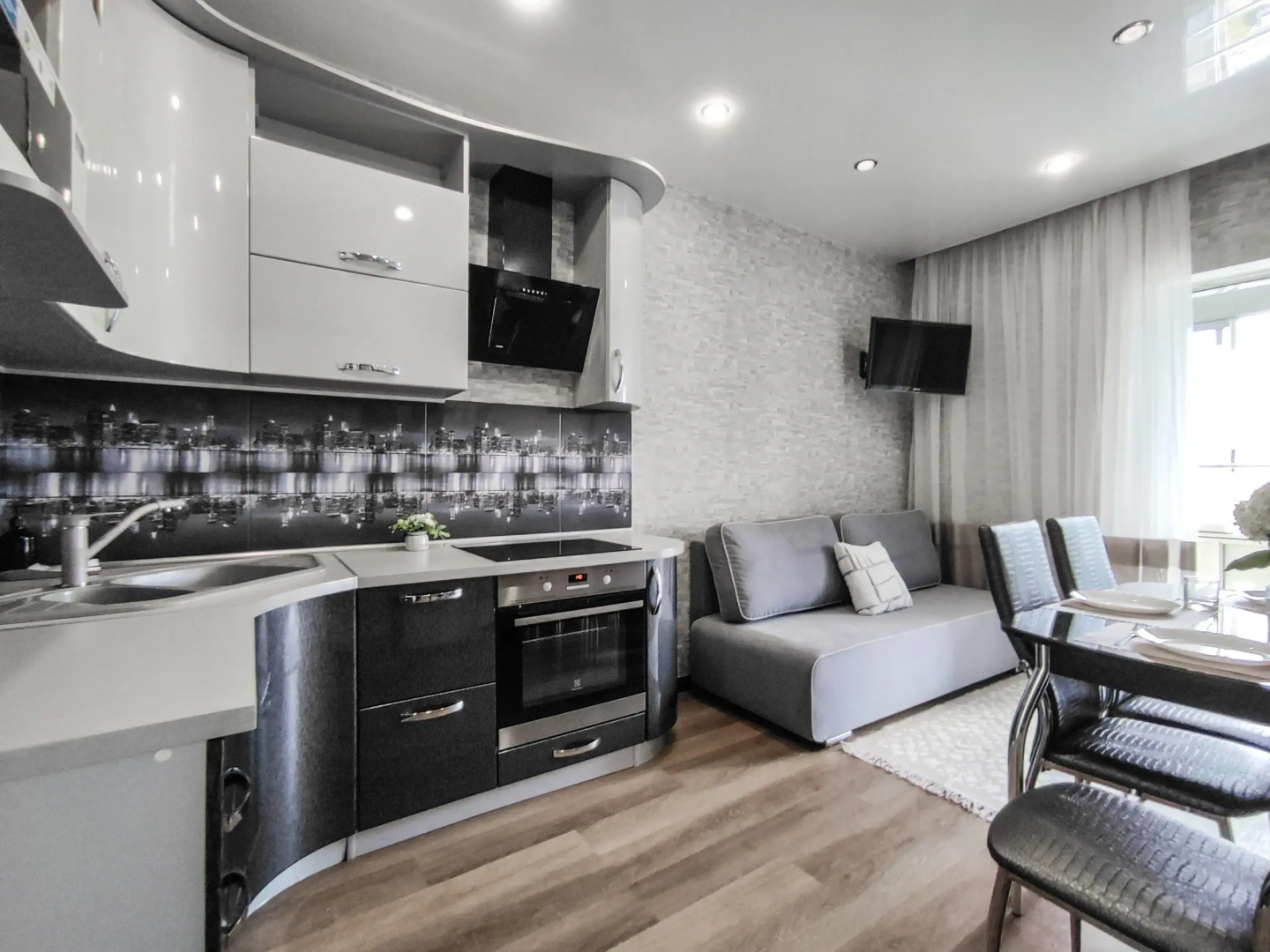 Апартаменты с Видом на Город