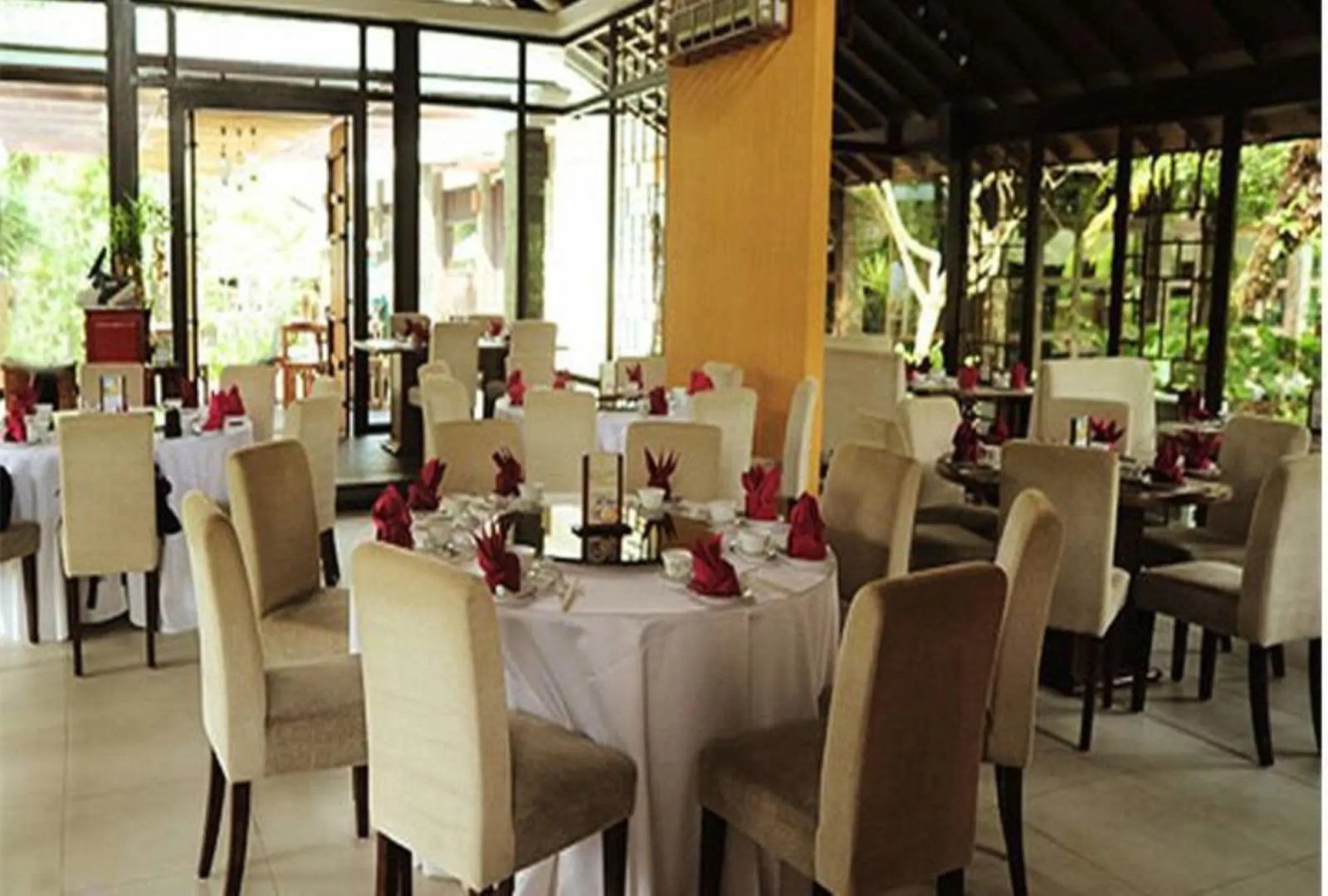 Отель Cyberview Resort & Spa