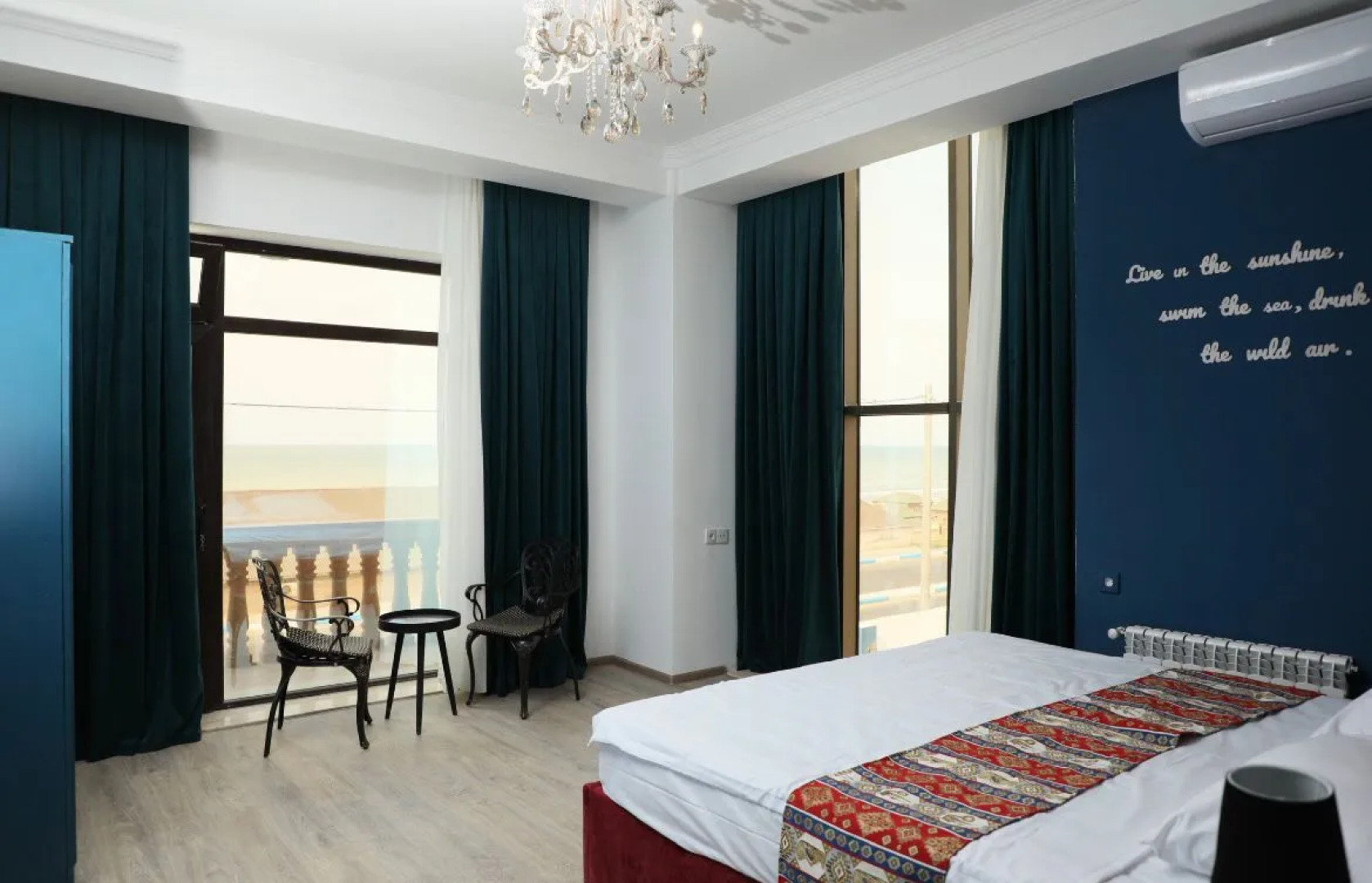 Отель NovART Gallery&Sea