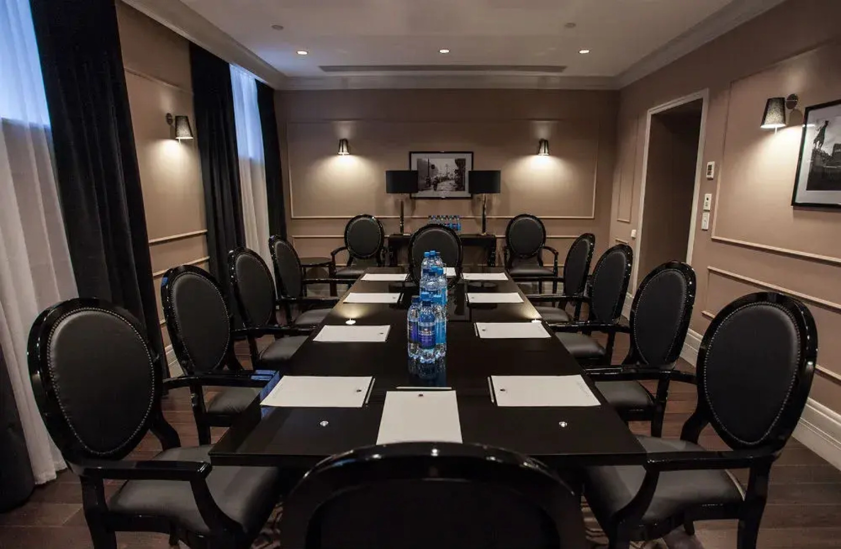 Отель DOM Boutique Hotel