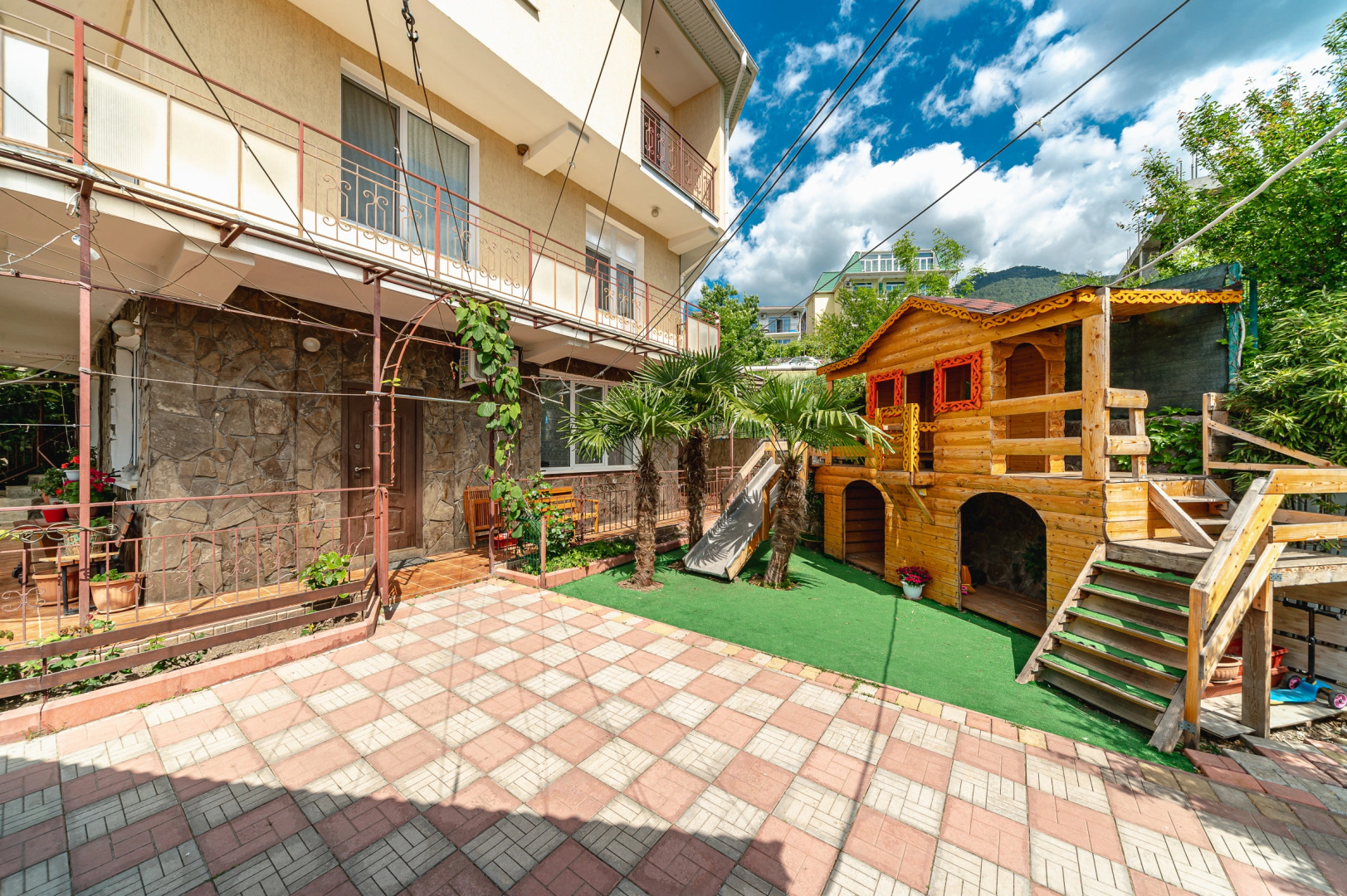 Апартаменты У камина