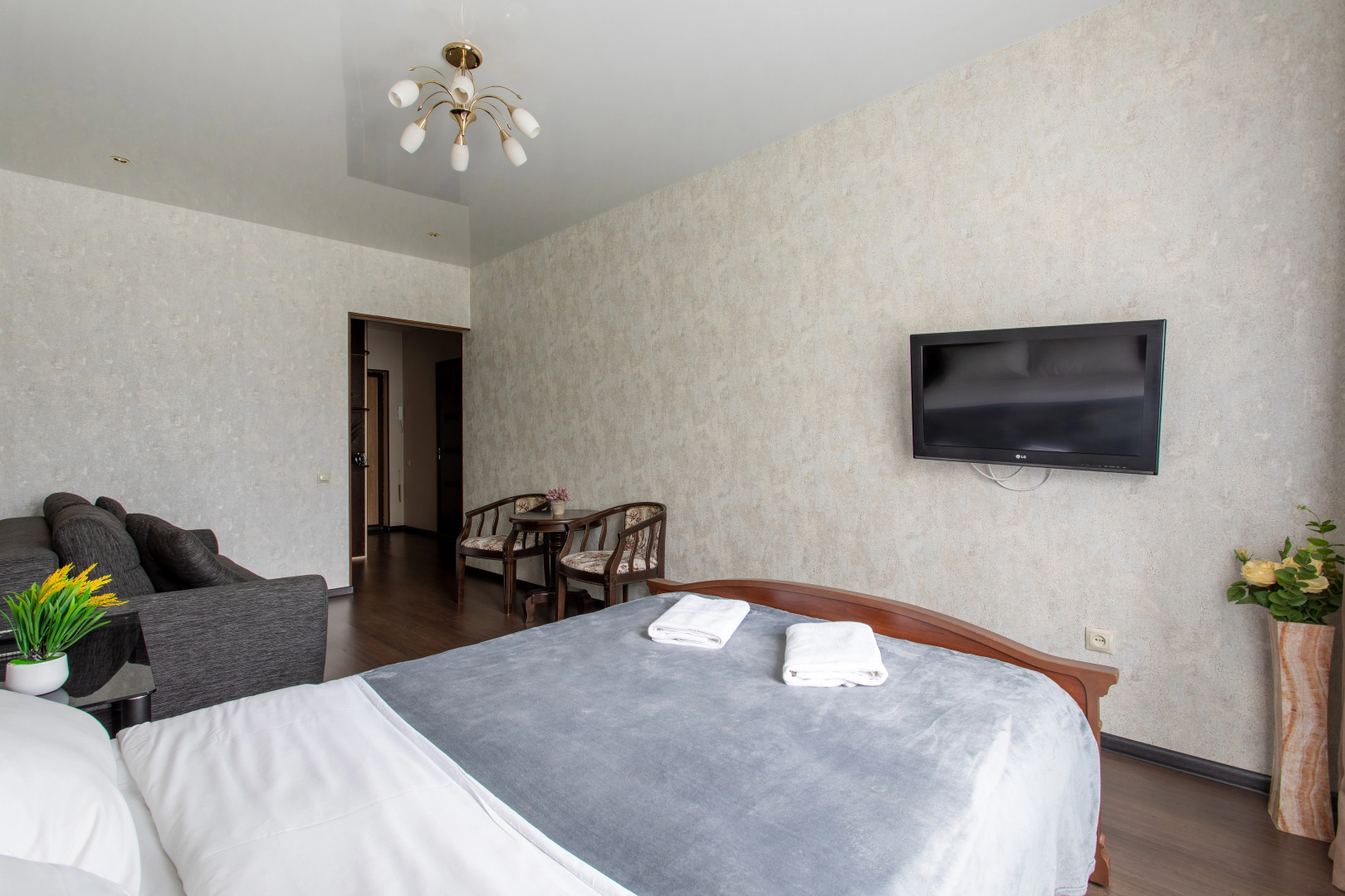 Апартаменты O.G.N.I. Комсомольская, д.25б