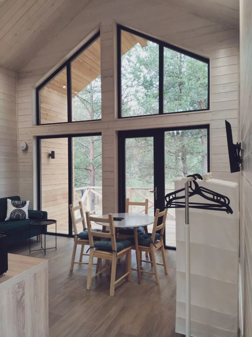 Dom V Lesu Guest house