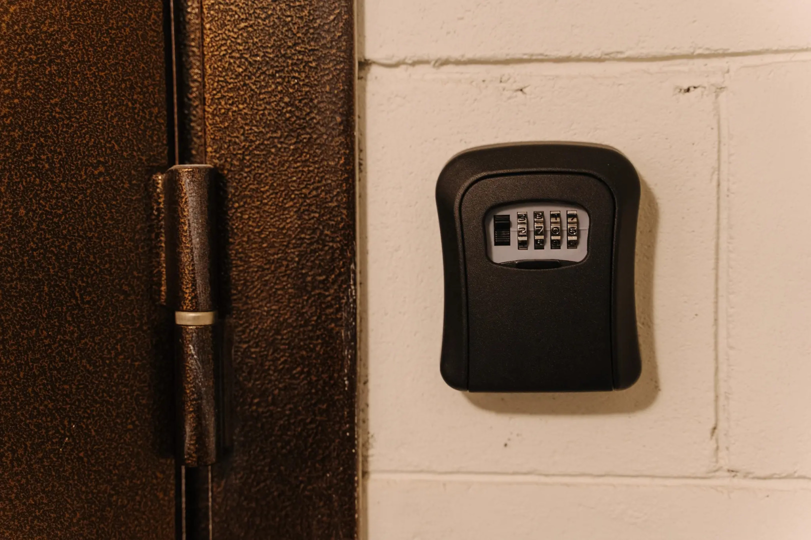 Апартаменты 9 ночей с видом на речку на Коммунальной 1