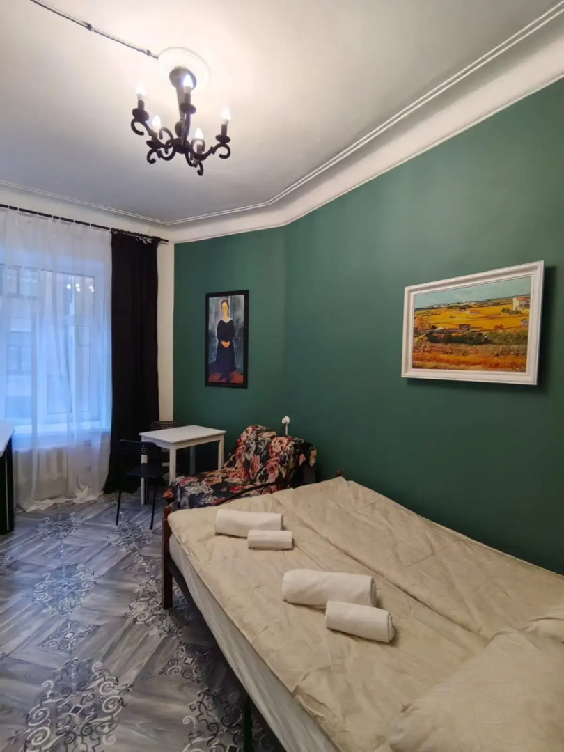 Меблированные комнаты Ночь в Галерее