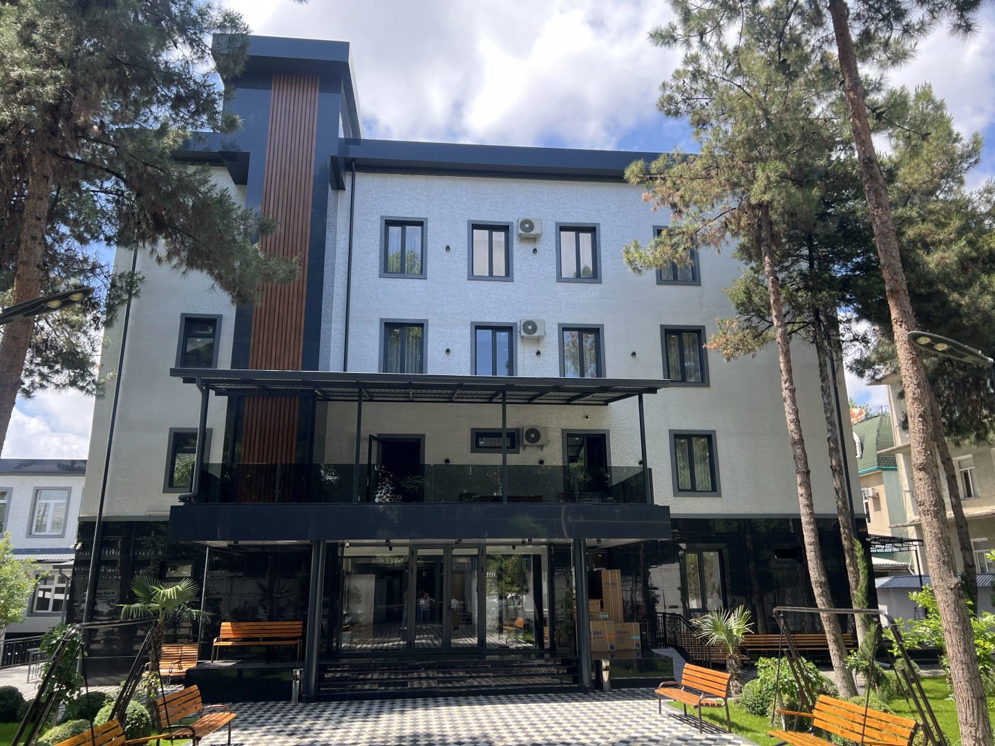 Отель DSF GARDEN HOTEL