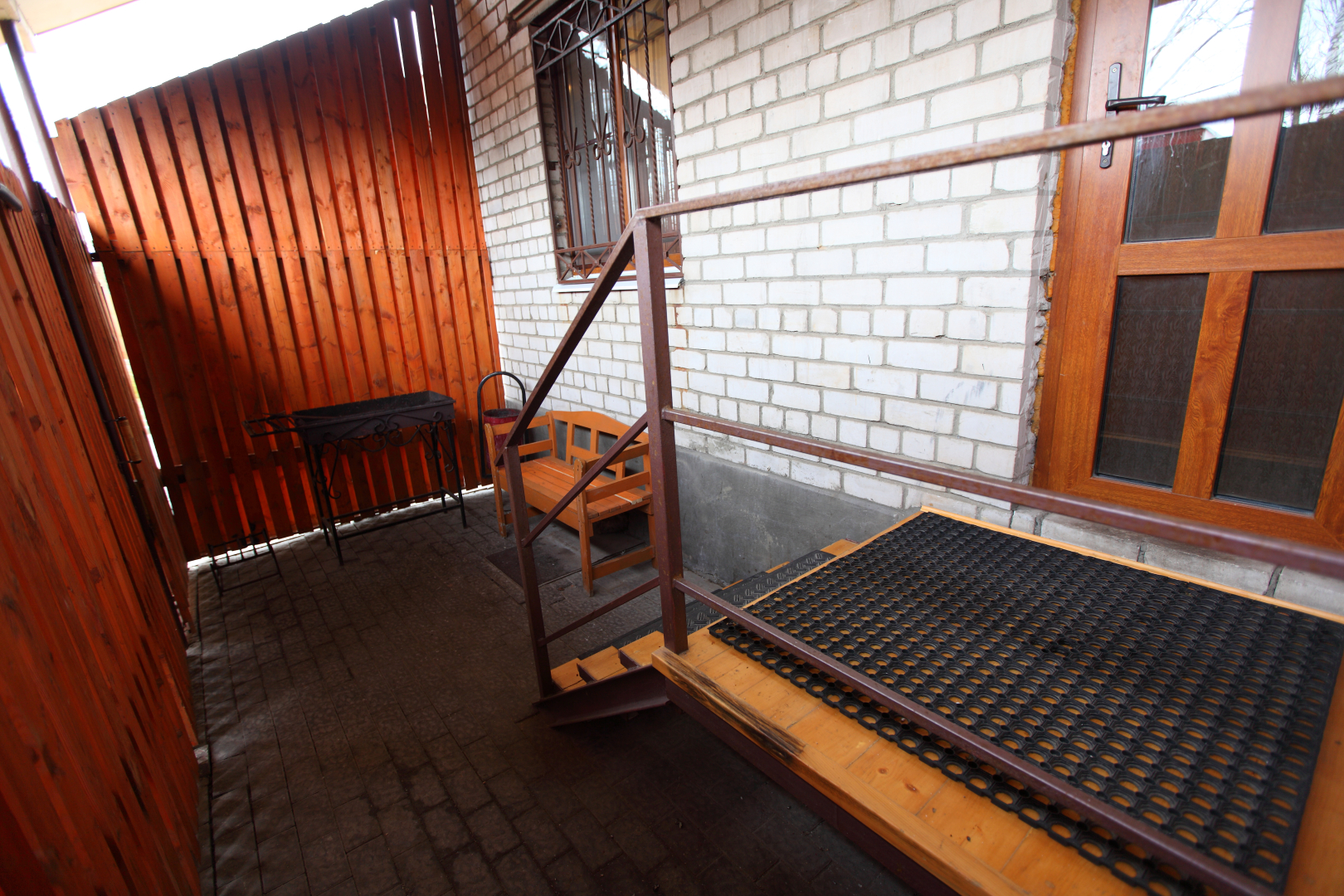 Отель Два крыла