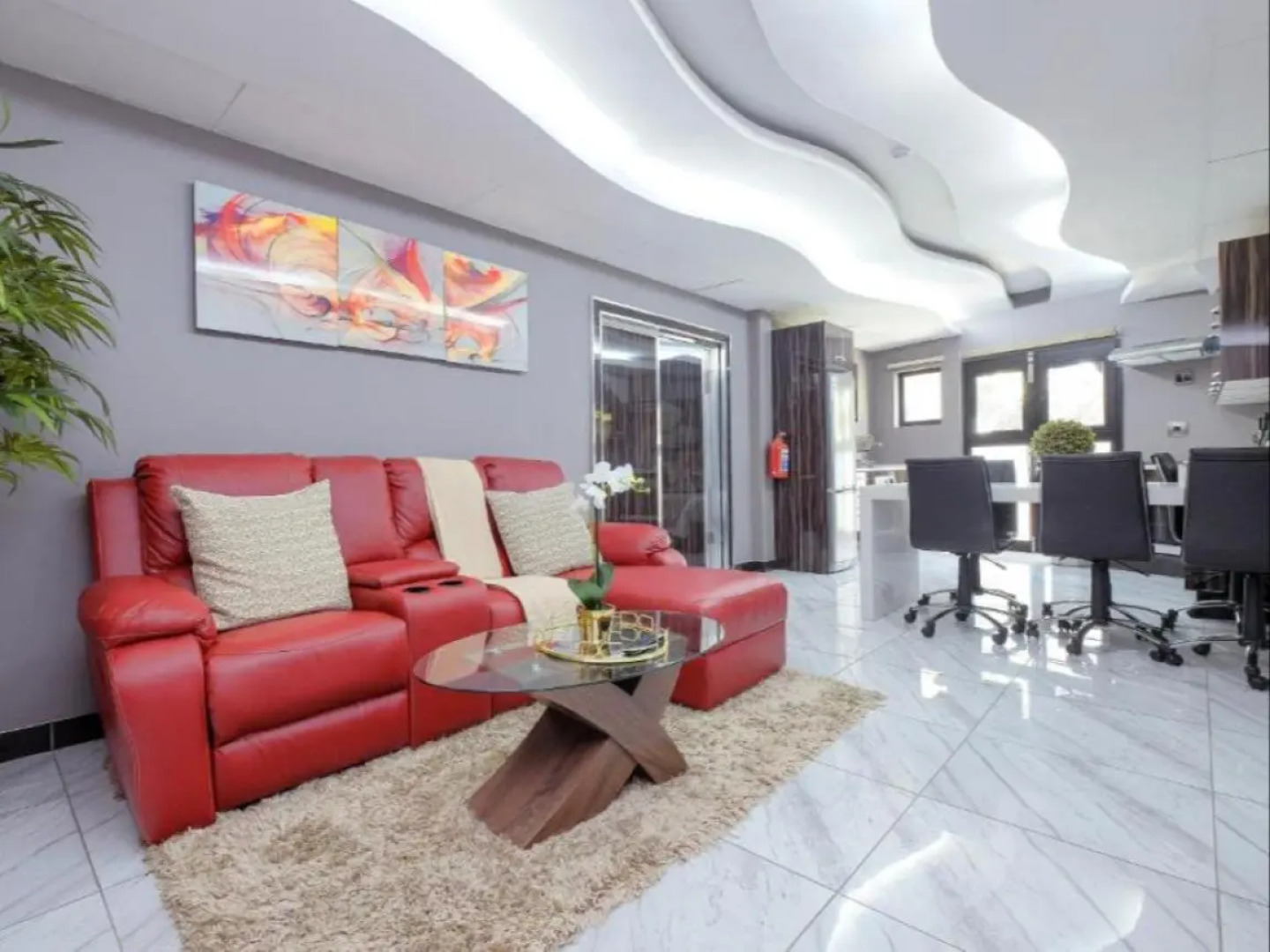 Отель Monte La Vue