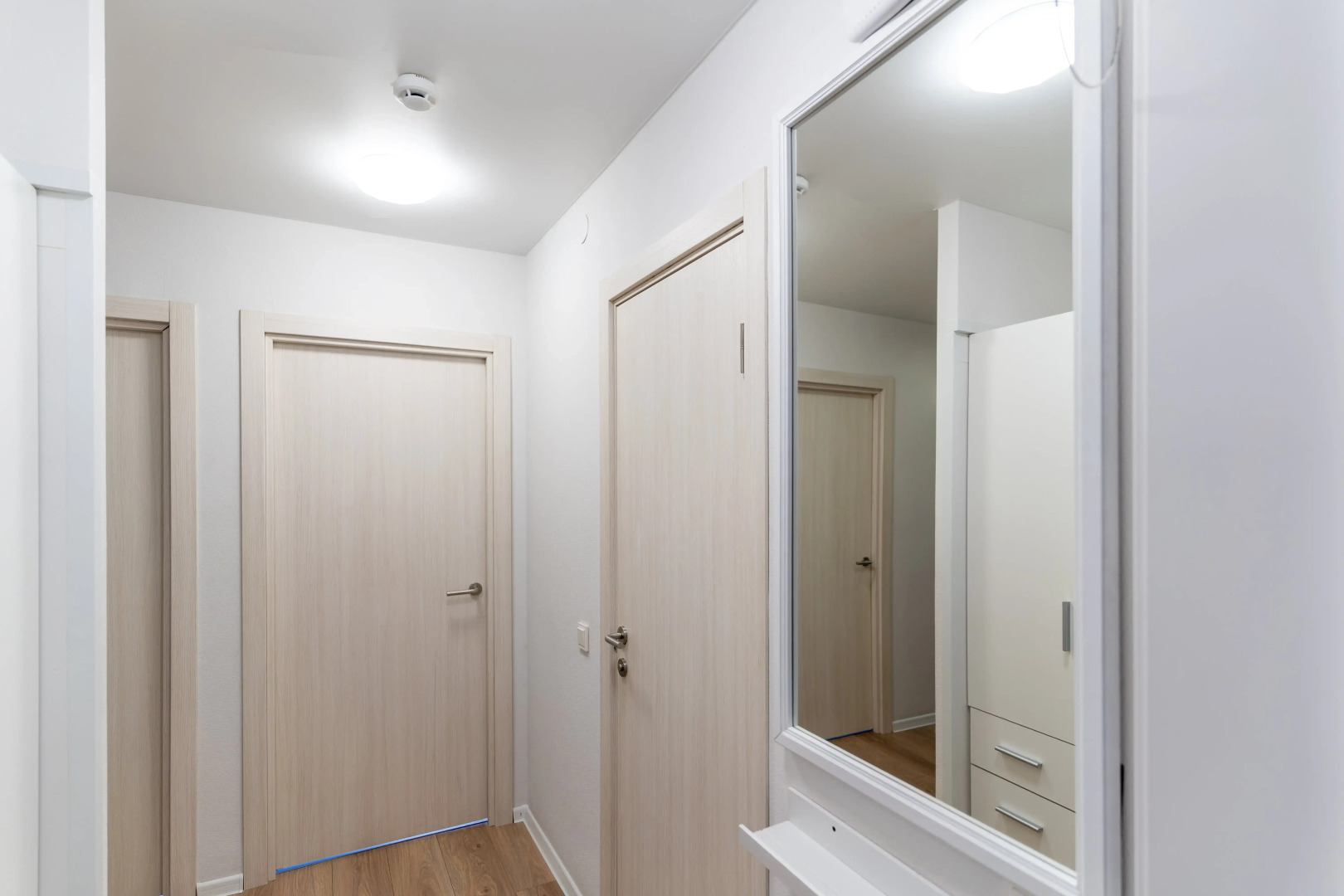 Апартаменты евротрёхкомнатные на Полимерном 13