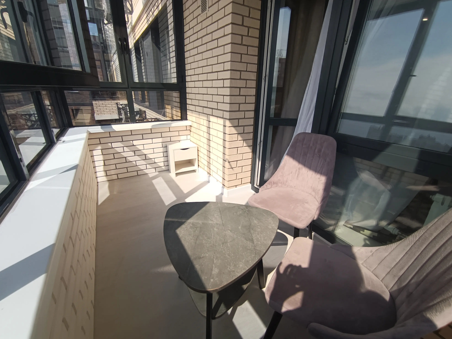 Квартира Евро-двушка с видом на Ангару в бизнес-классе ЖК СИБИРЯКОВ