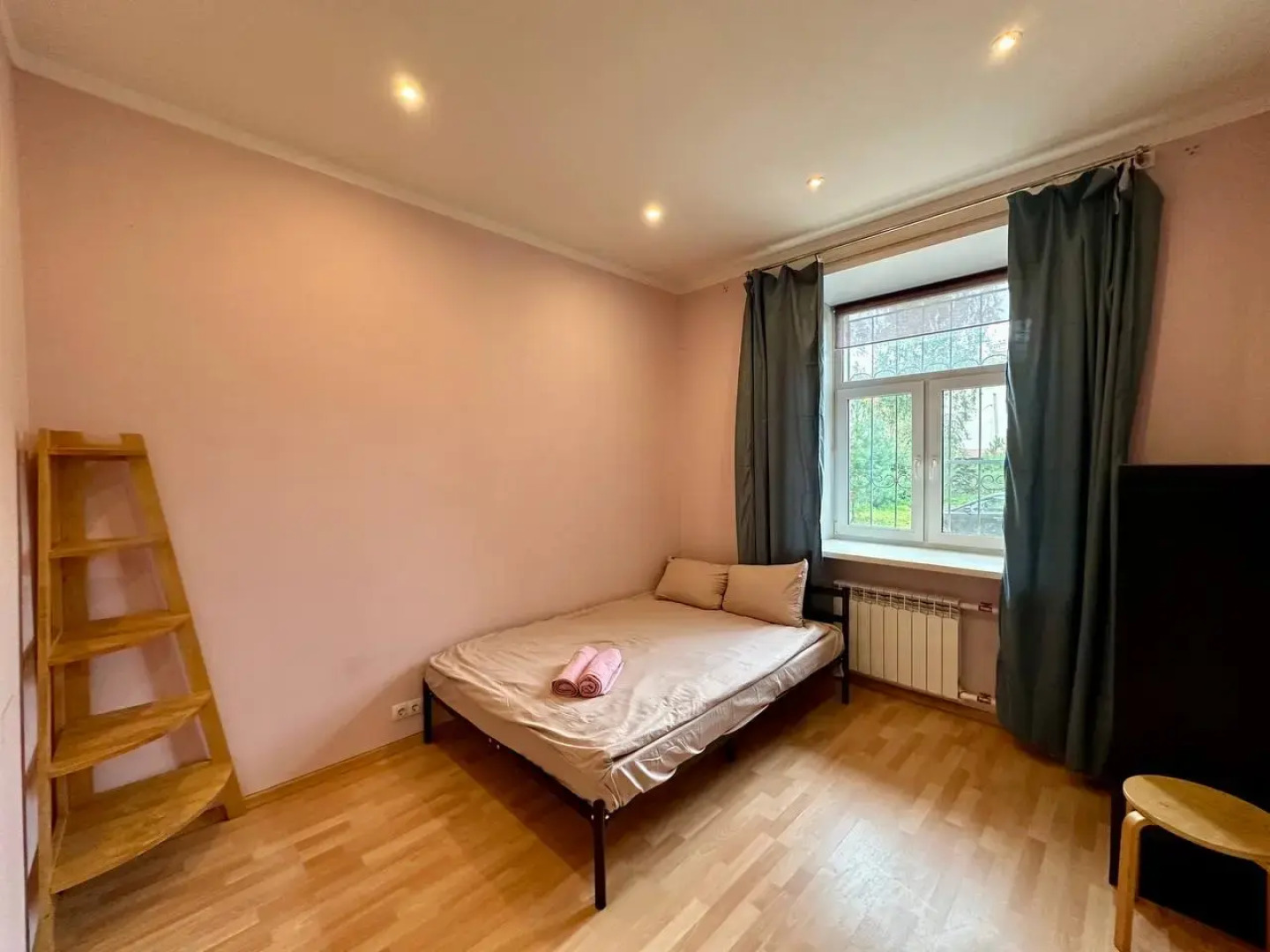 Квартира Большая в Центре Города с Парковочным Местом