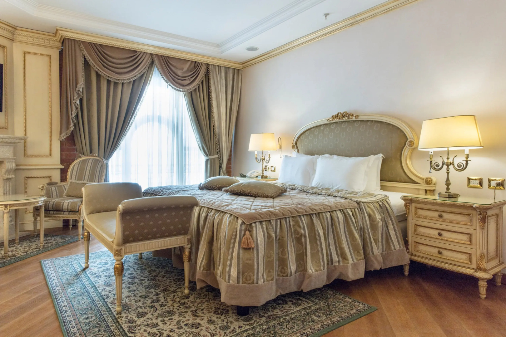Отель Xheko Imperial