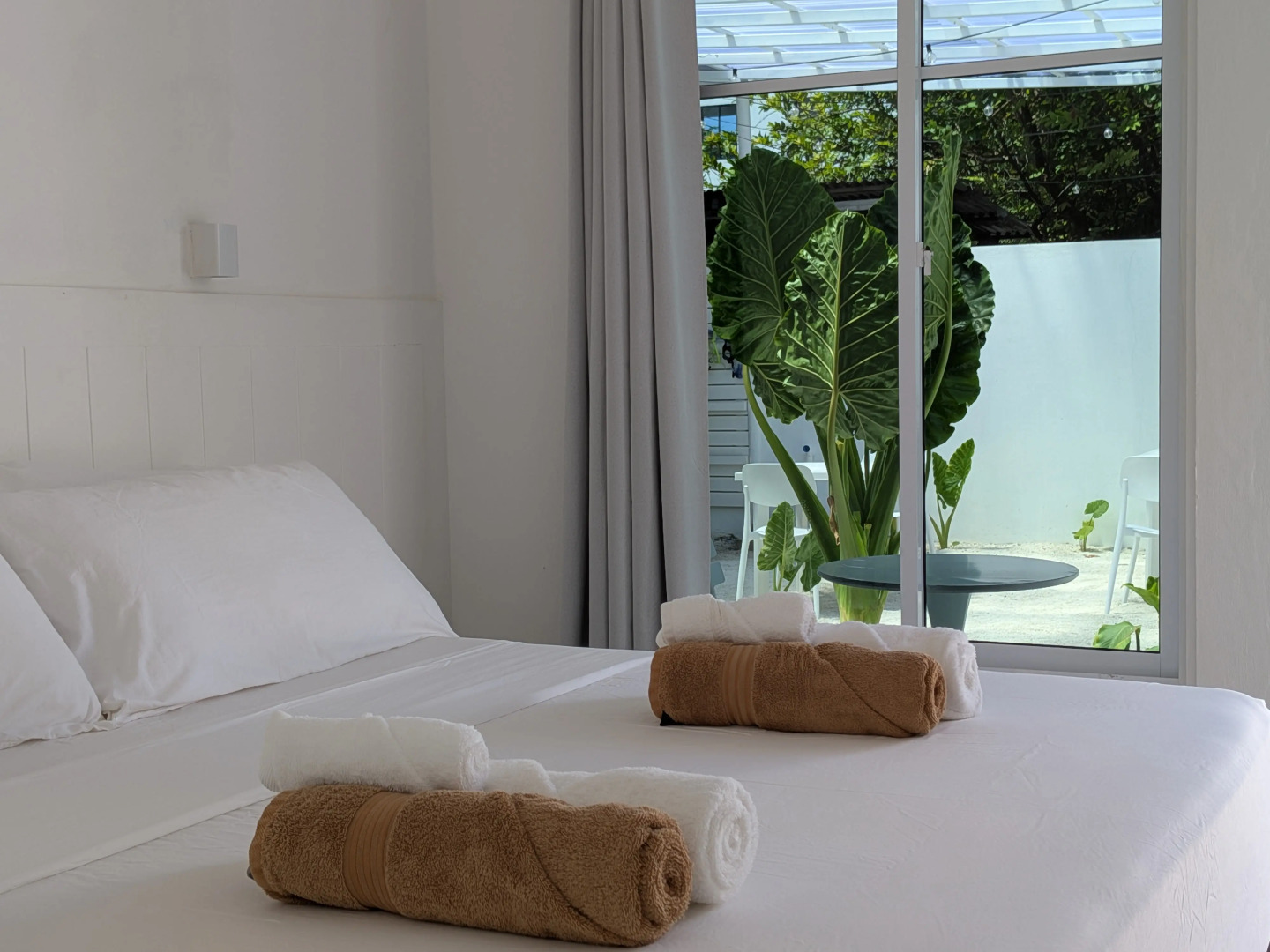 Ночлег и завтрак (B&B) Avi Guesthouse