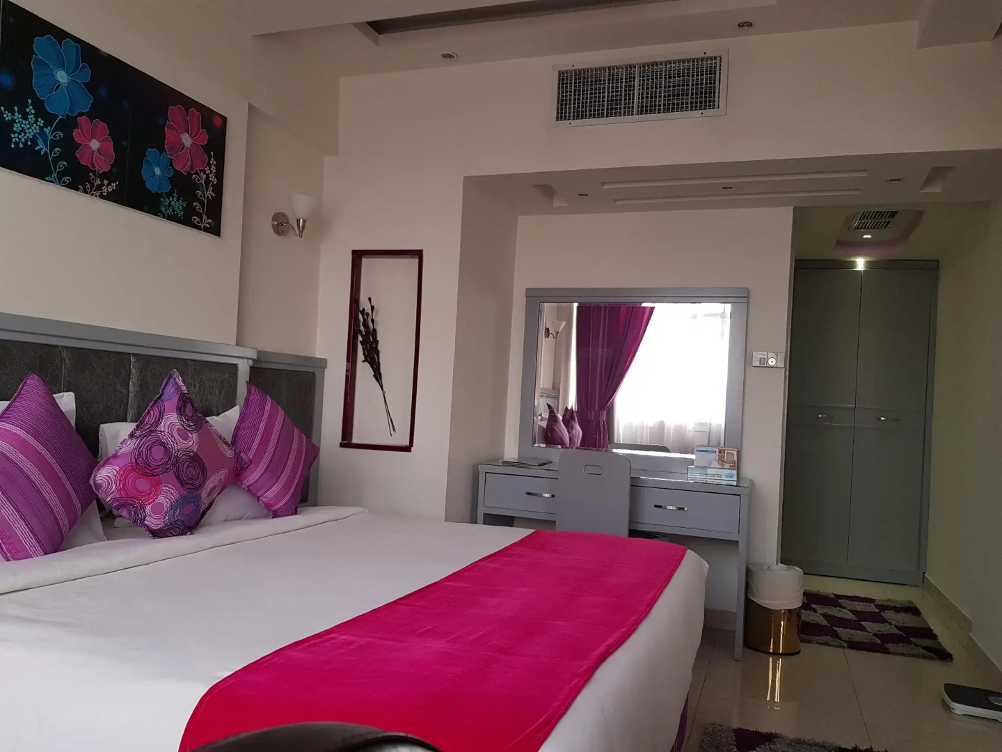 Kuwait Continental Hotel