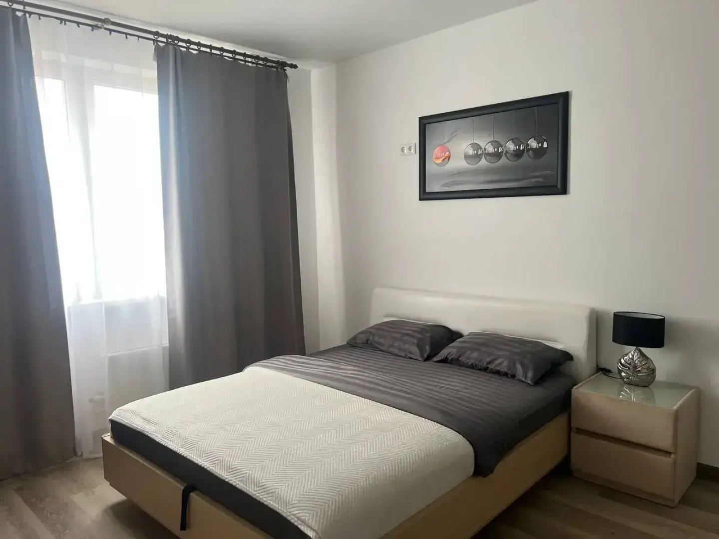 Квартира AlexHome РП Свердловский Строителей 9