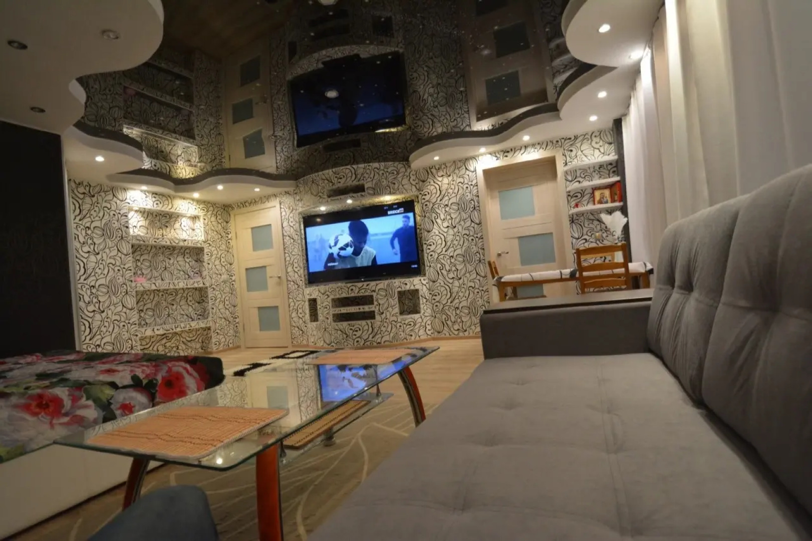 Апартаменты Ленина 16