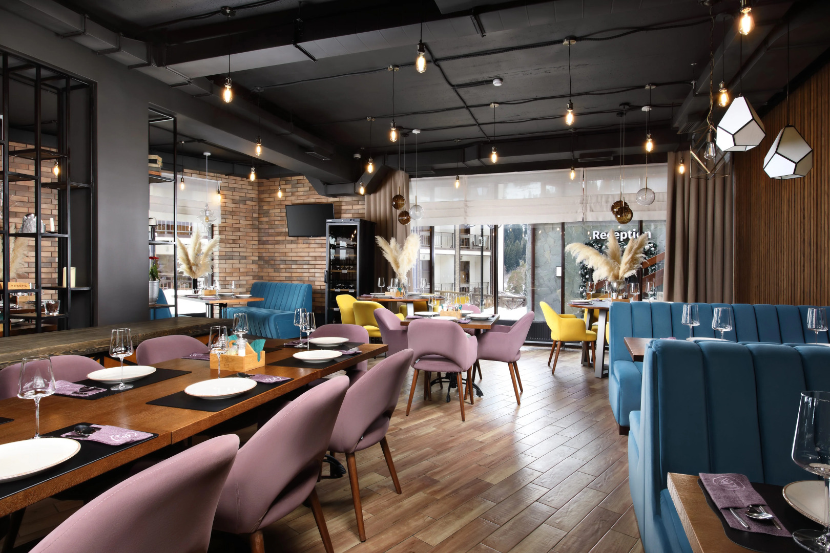 Axis Миррос Архыз