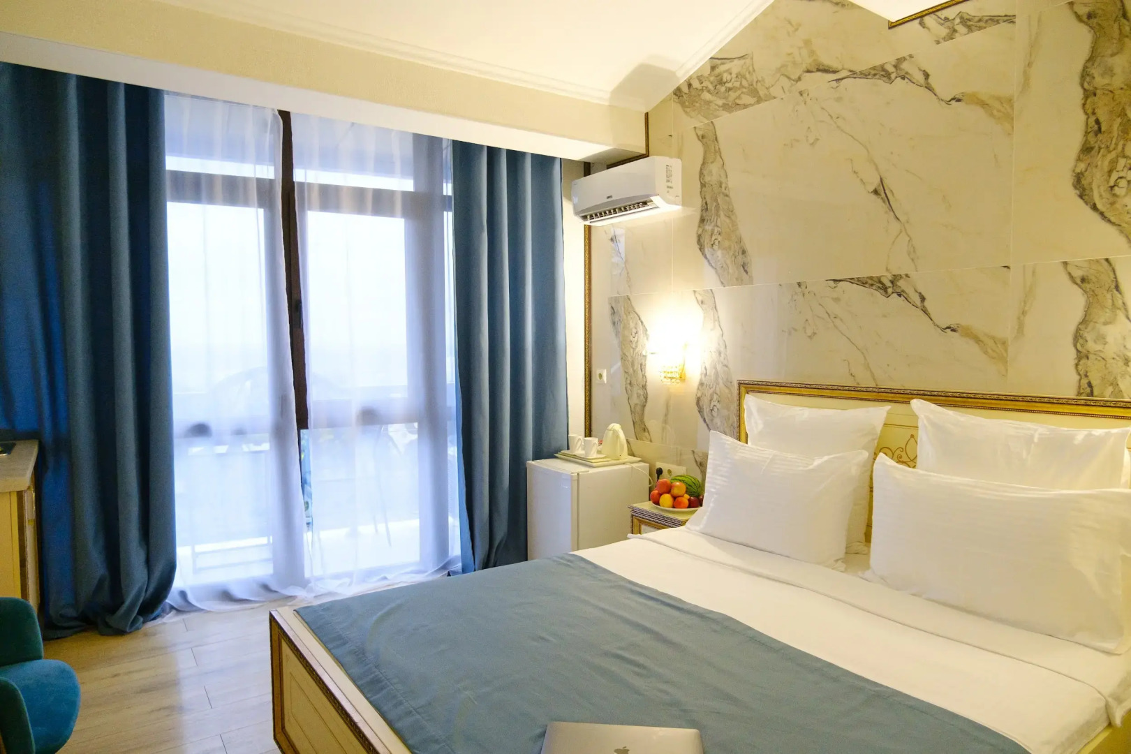 Отель Амбассадор