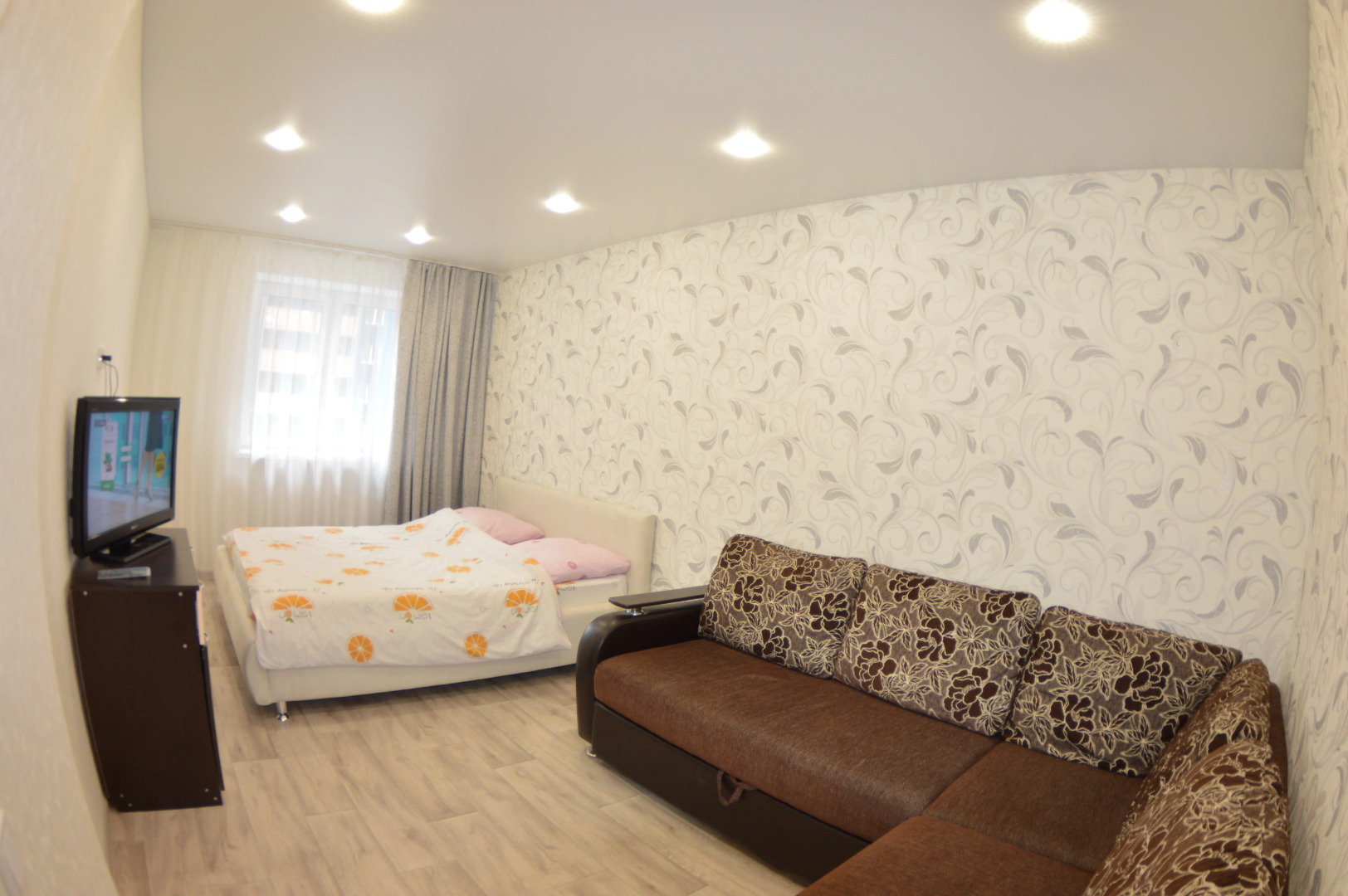 Апартаменты Уютная двухкомнатная квартира на Верхней Дуброве