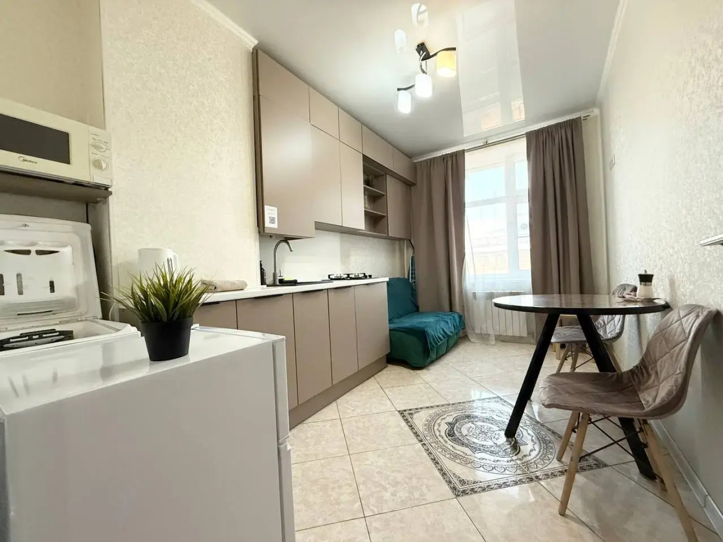 Апартаменты на Баумана 1