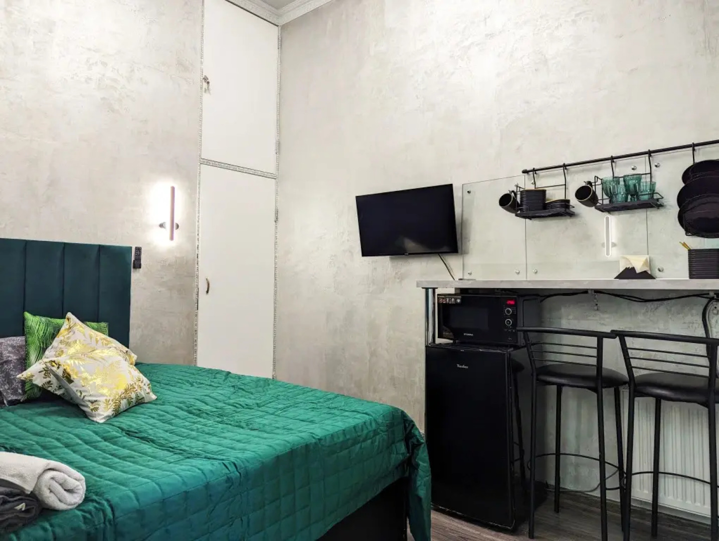 Ekodomik Lobnya (Svetlaya street)