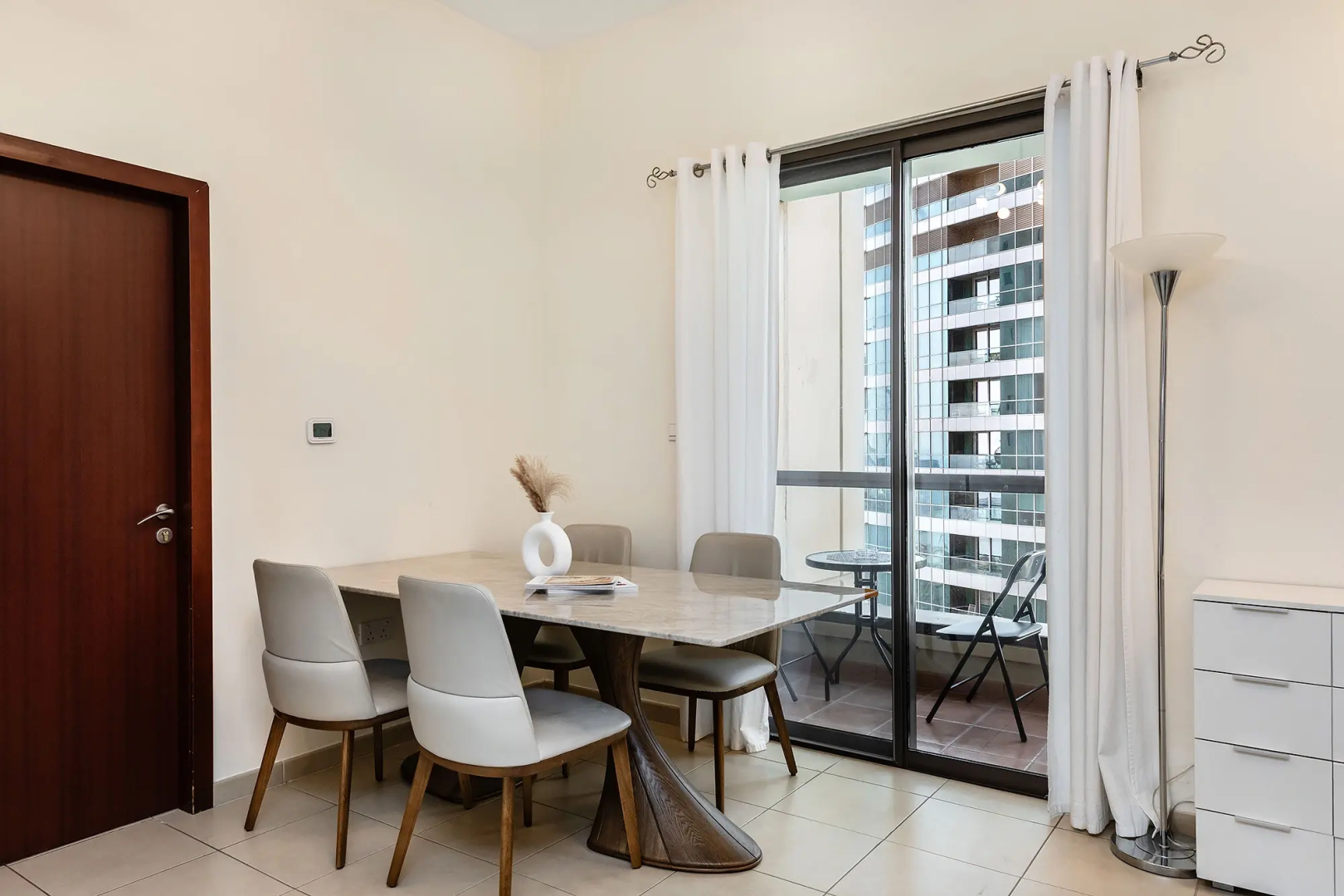 Апартаменты Excellent 1bdr at Bahar 6