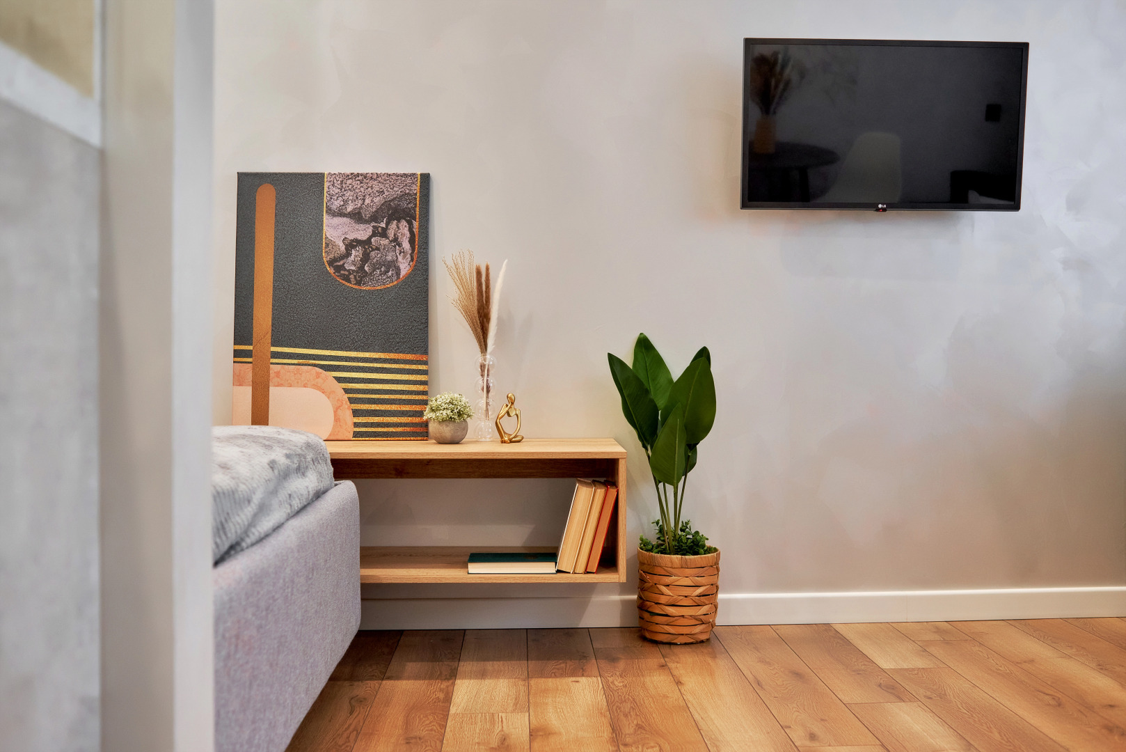 Квартира Aparts Pro Дизайнерская видовая студия у Волги в ЖК Галактика на 20 этаже