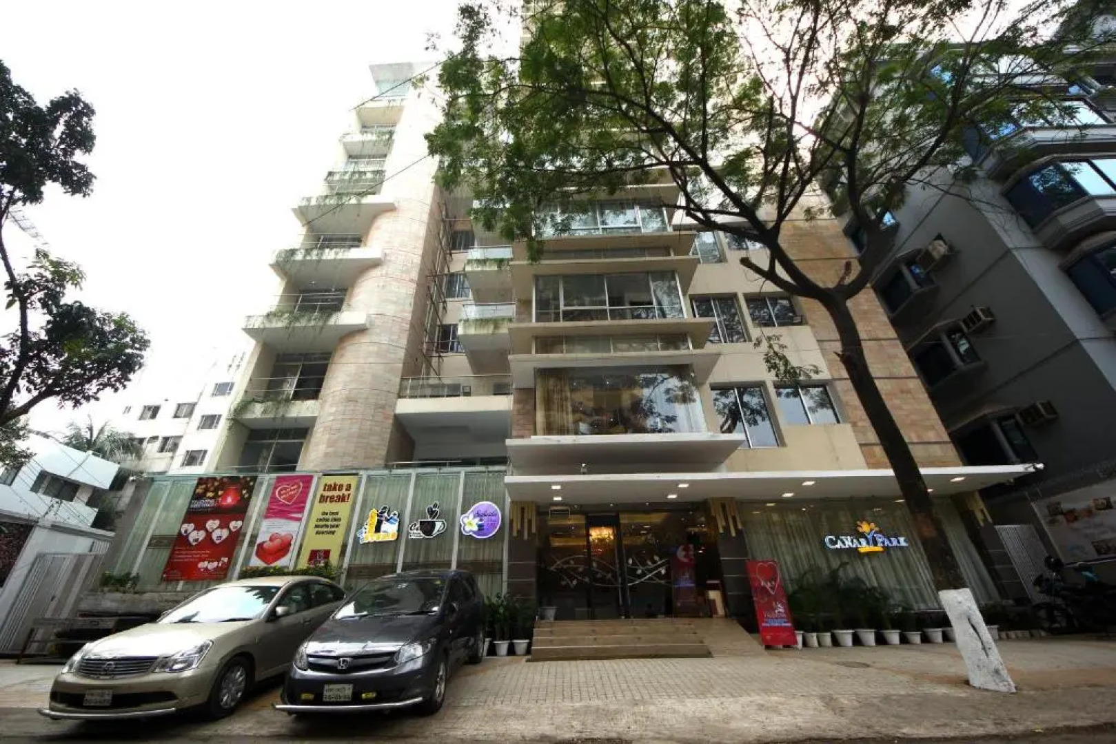 Отель Bengal Canary Park