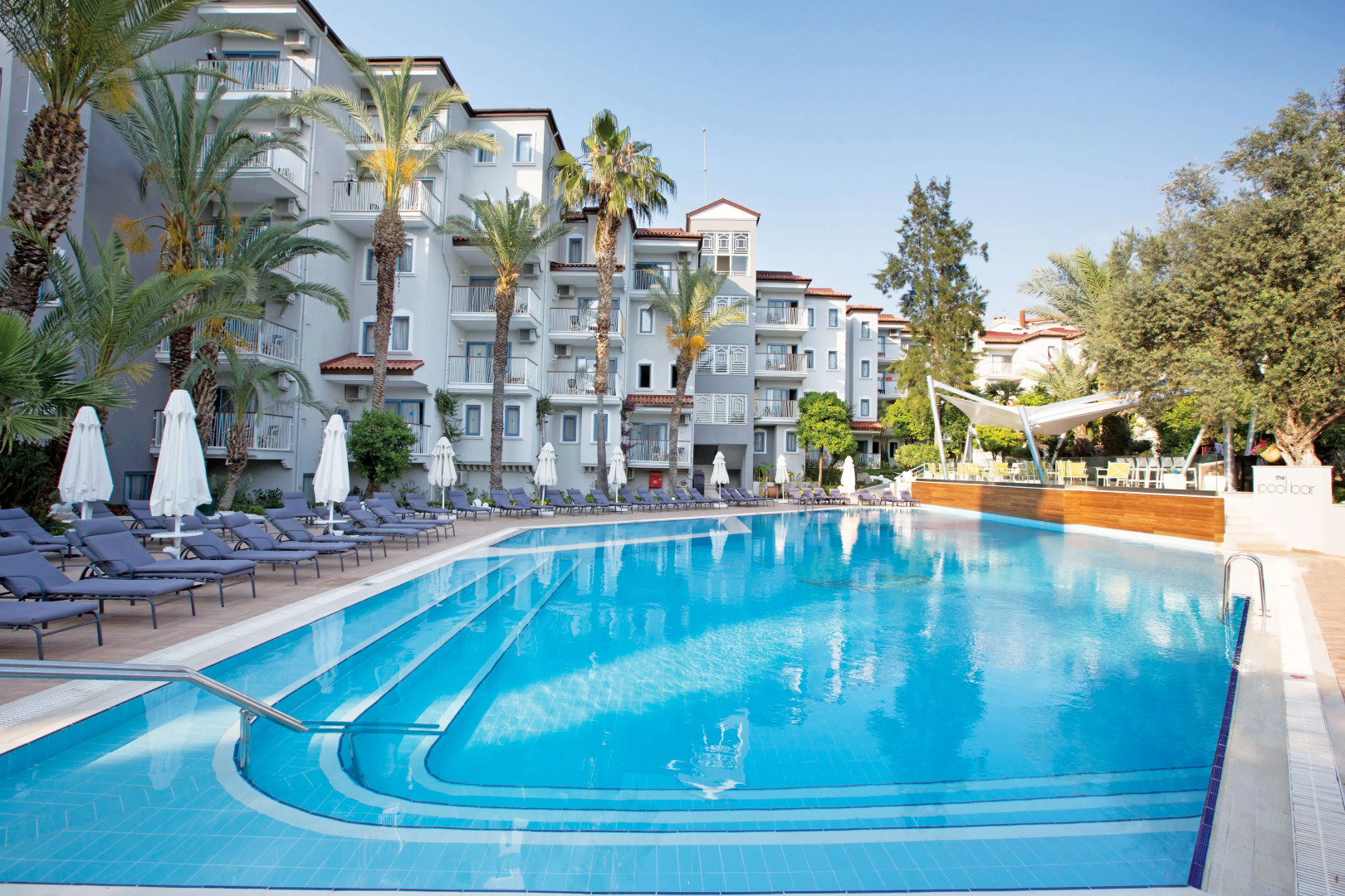 Paloma Marina Suites