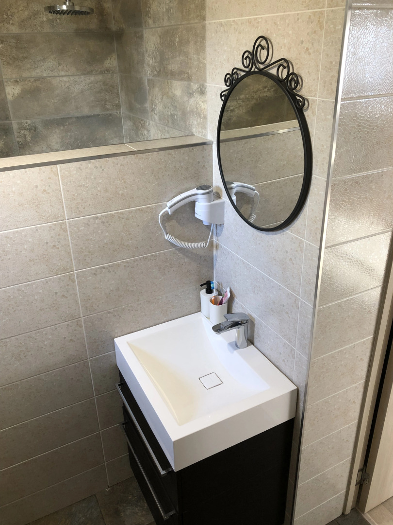 Частный Дом на Скале