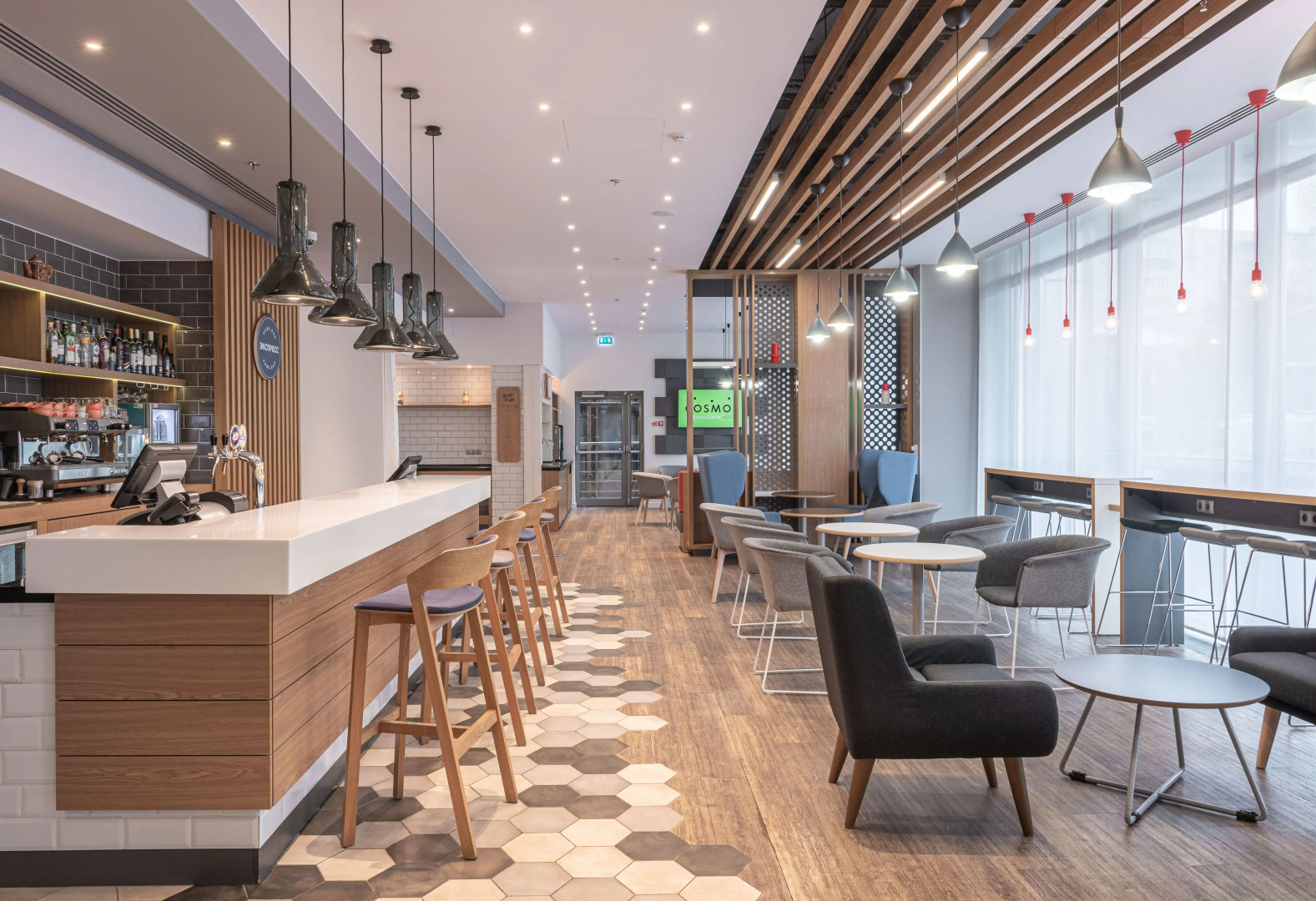 Отель Cosmos Smart Moscow Dubininskaya Hotel
