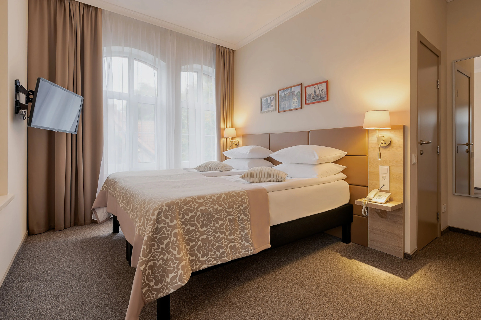 Отель Хартман