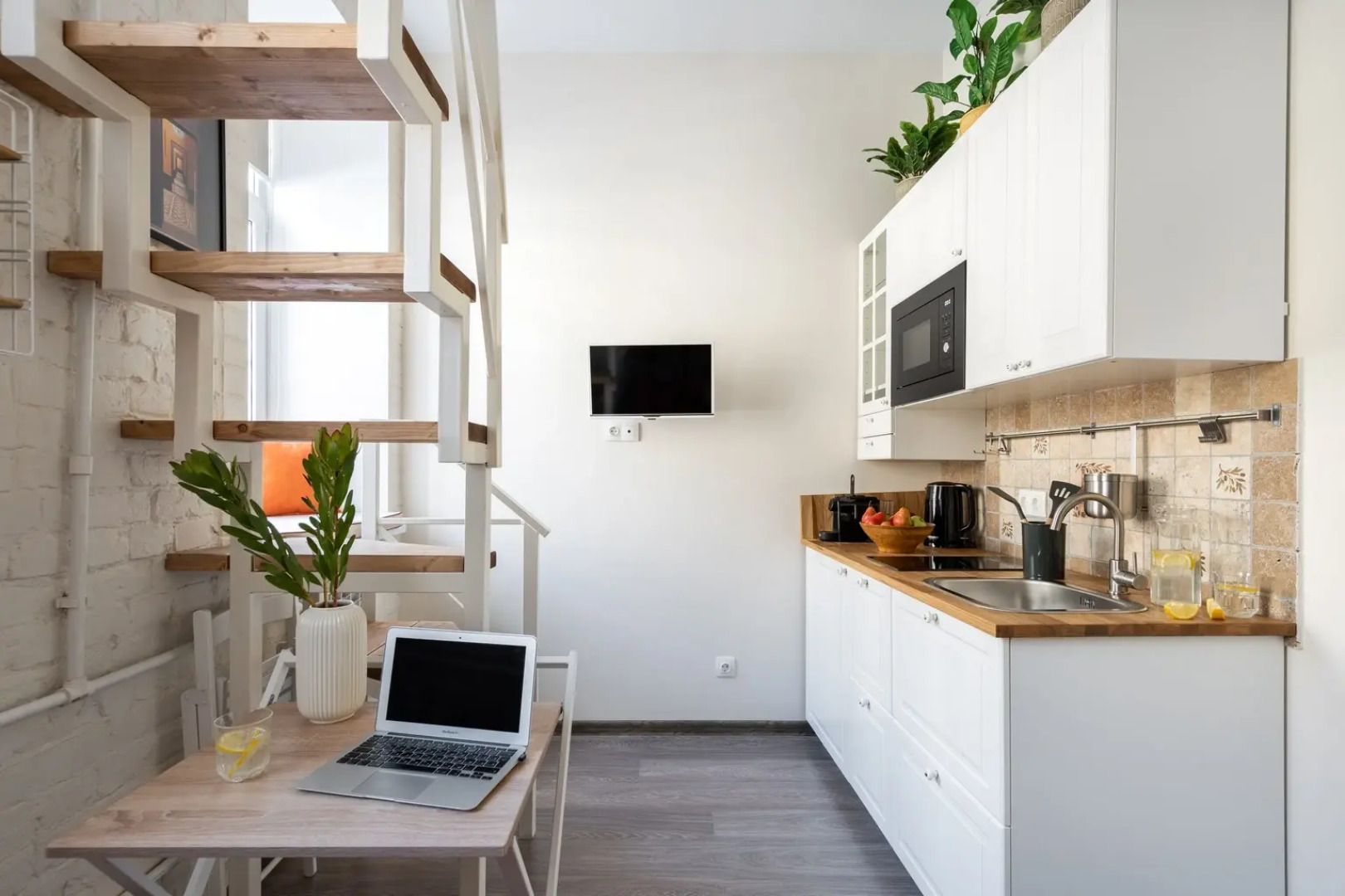 Апарт Отель LetYourFlat "Жуковского 21"